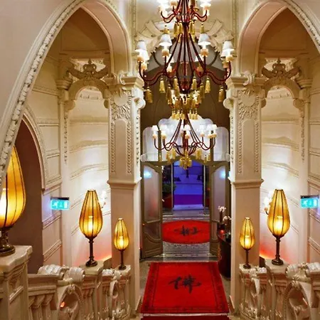 Buddha-bar Klotild Palace