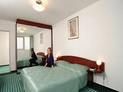 Hotel Europa & Congress Center 3*