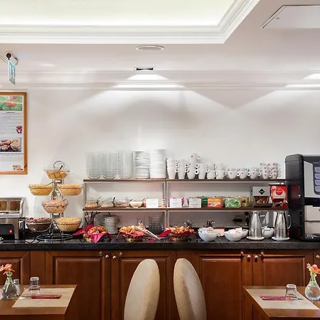 Mirage Medic Hotel 4*