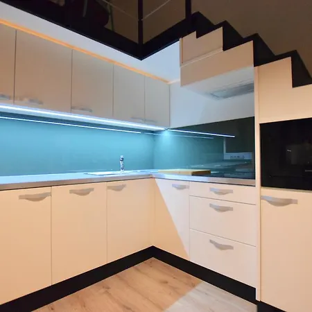 Apartment Standard By Hi5 - Terez 35 *