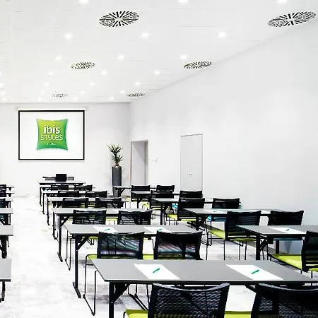 Ibis Styles Center 3*