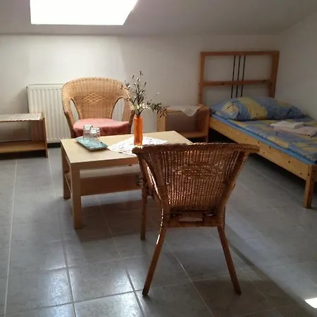 Timon 3* Budapeszt