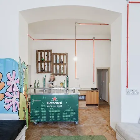 Ruin Bar Party Hostel