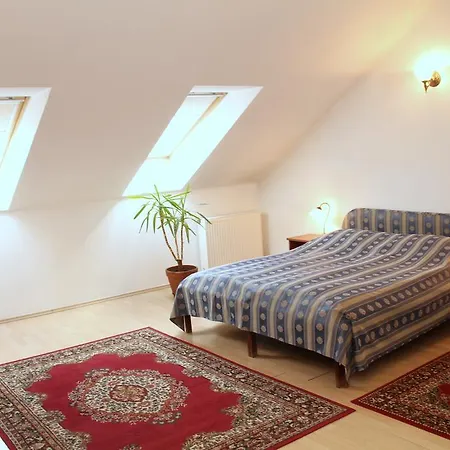 Апарт-отель Kalvin House 3*
