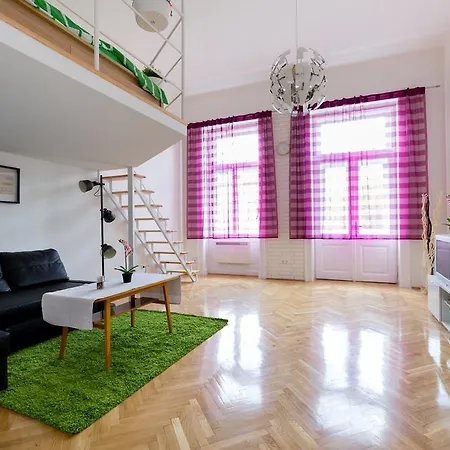 Apartamento F4 Fiumei