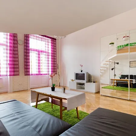 F4 Fiumei Apartamento