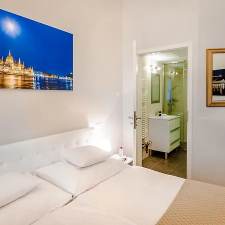 Anabelle Bed And Bed & Breakfast 4*