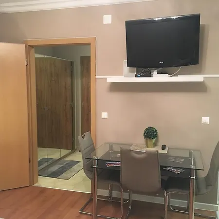 Dandar Apartman *