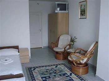 Timon 3* Budapeszt
