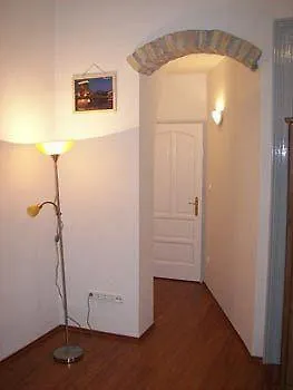 Old Monarchia Hotel 3*