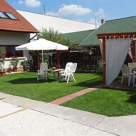 Bai 3* Budapest