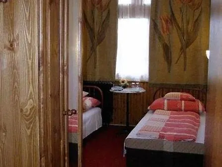 Bai 3* Budapest