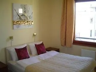 Trendy Deluxe 4* Budapeşte