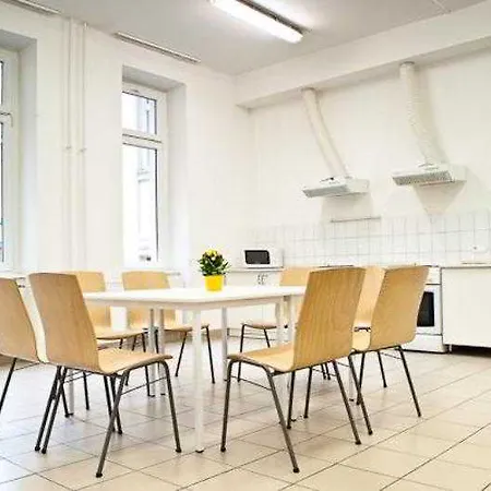 Pop Up - Downtown Hostal