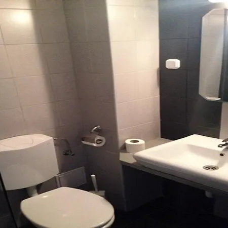 Berlin 3*