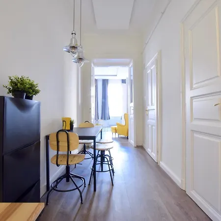 Standard By Hi5 - Dessewffy 39 Apartment Budapest