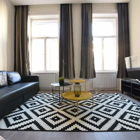 Standard By Hi5 - Dessewffy 39 Apartment Budapest