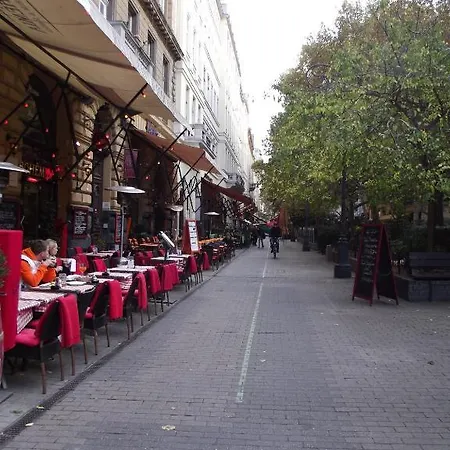 Hotel de apartamente Karma Boutique 3*