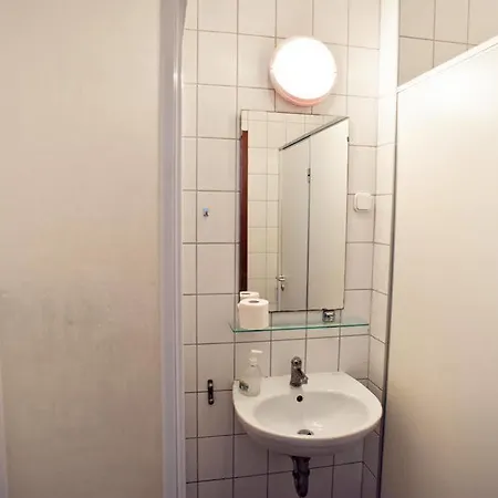 Pop Up - Downtown Hostal *
