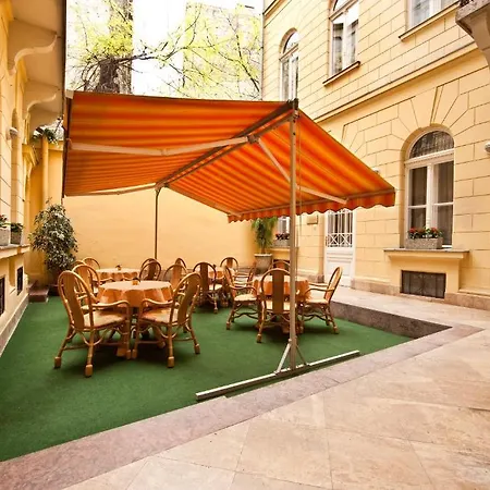 Peregrinus Hotel