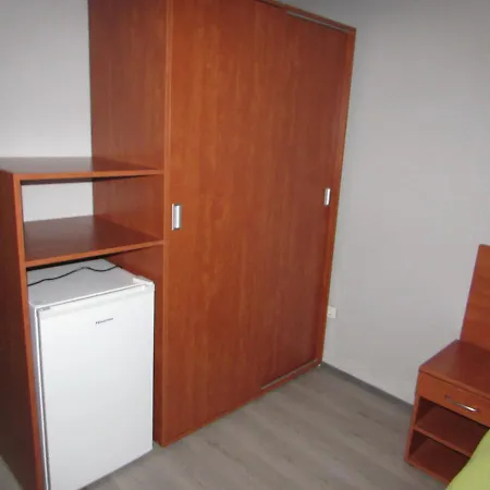 Motel Dojo *