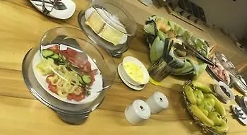 California 3* Budapest