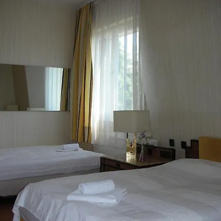 Panda Hotel 3*