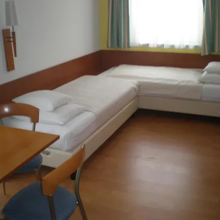 Veritas Hotell