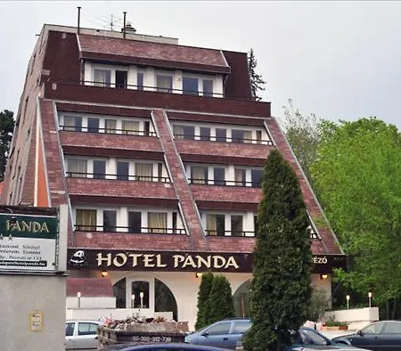 Panda 3* Budapest