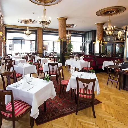 Danubius Astoria Center Szálloda 4*