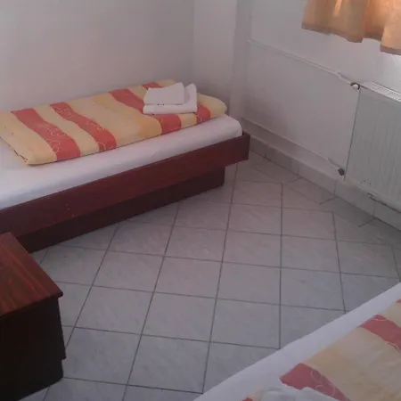 Polus 3*