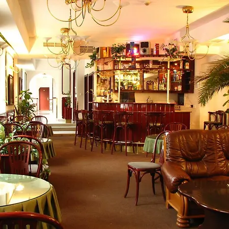 Polus Hotel