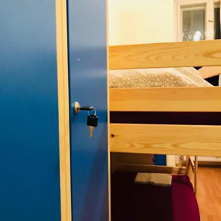 Baraka Hostel *