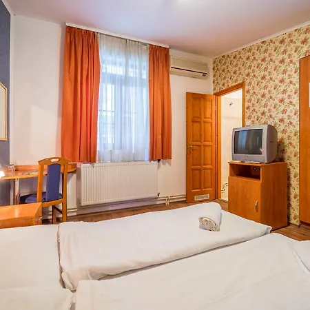 Easy Star 3* Budapest