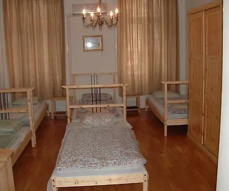 Hotel Ace &