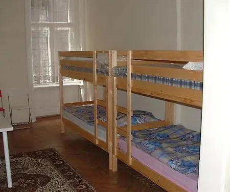 Hotel Ace & 2*