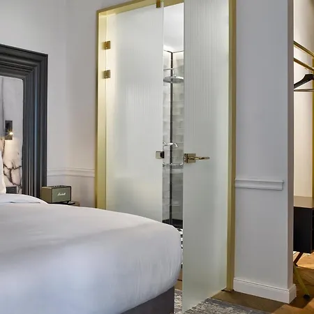 Collect - Adults Only 4* Budapest