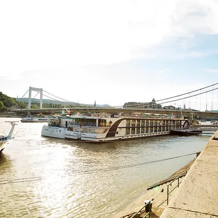 Appartamento Pelicanstay At Riverside Danube *