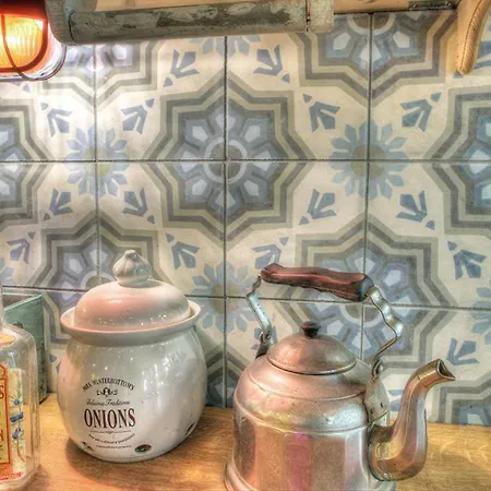 Lavender Circus Hostel, Doubles & Ensuites Budapest