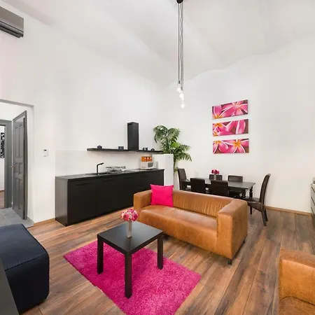 Hotel de apartamente Karma Boutique 3*