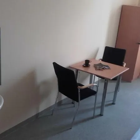 Maglodi Uti Munkavallaloi Budapest