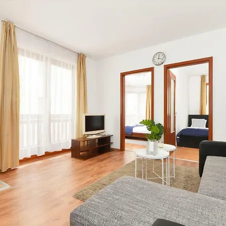 Aparthotel Lord 3*