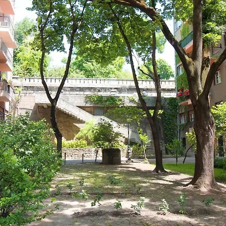 Castle Court Apartment