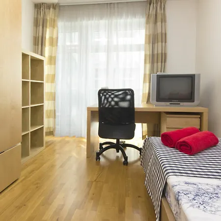 Hotel apartamentowy Madison 3*