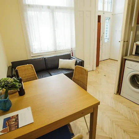 Apartment Piano Pop *