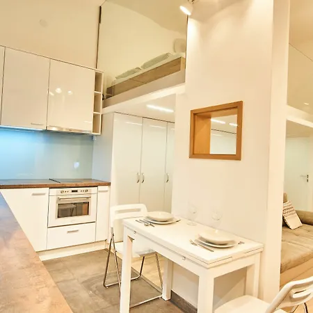 V27 | Hostaid Apartman