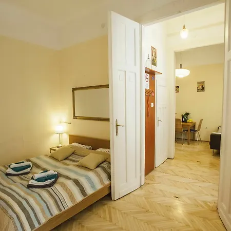 Piano Pop Apartment