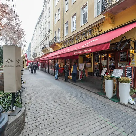 Oasis - Liszt Ferenc Square Apartment