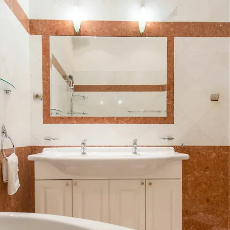 Oasis - Liszt Ferenc Square Apartment Budapest