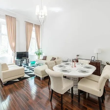 Apartment Oasis - Liszt Ferenc Square Budapest